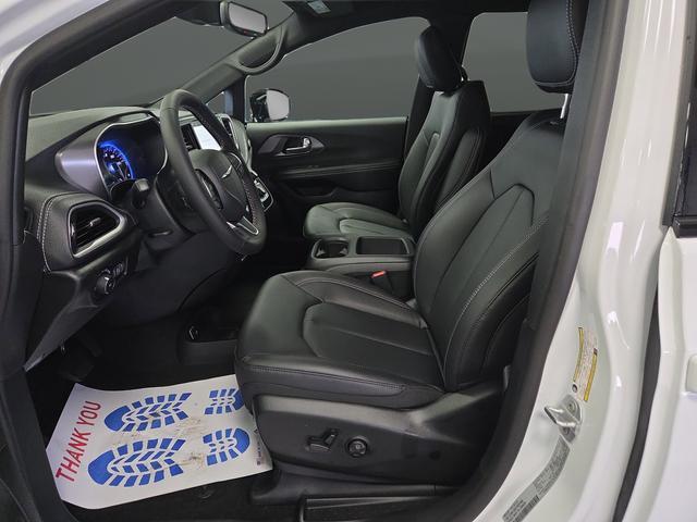 new 2026 Chrysler Pacifica car, priced at $41,237