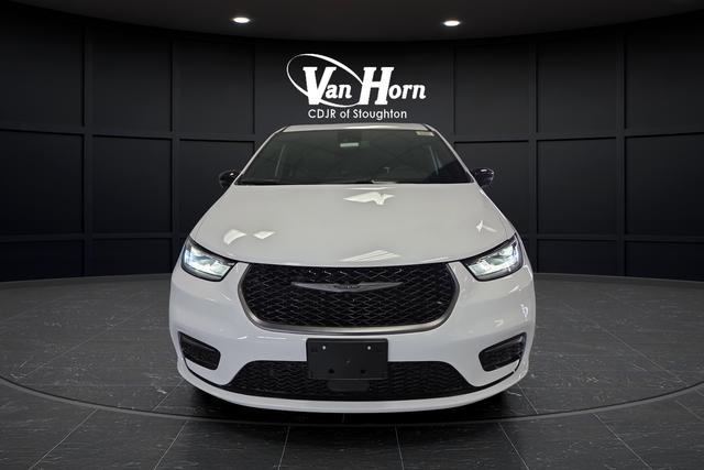 new 2026 Chrysler Pacifica car, priced at $41,237