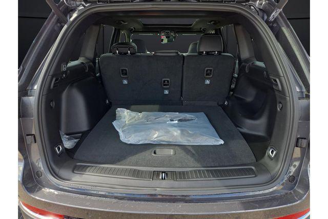 new 2025 Jeep Grand Cherokee car, priced at $47,725