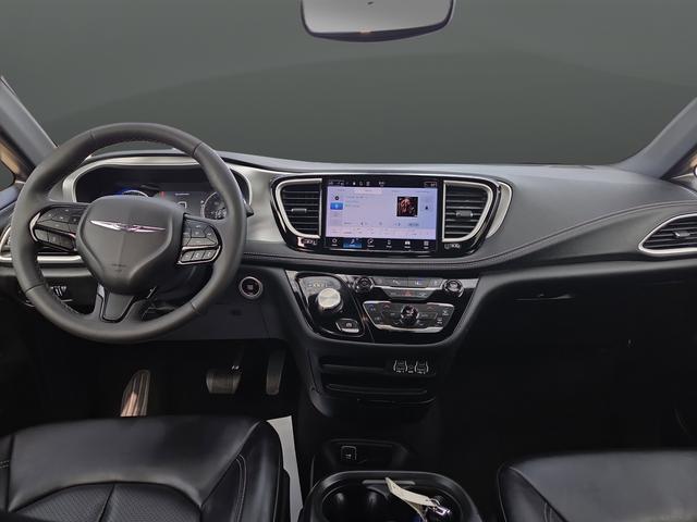 used 2023 Chrysler Pacifica car, priced at $29,119