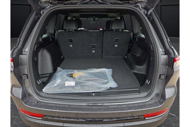 new 2025 Jeep Grand Cherokee car, priced at $42,537