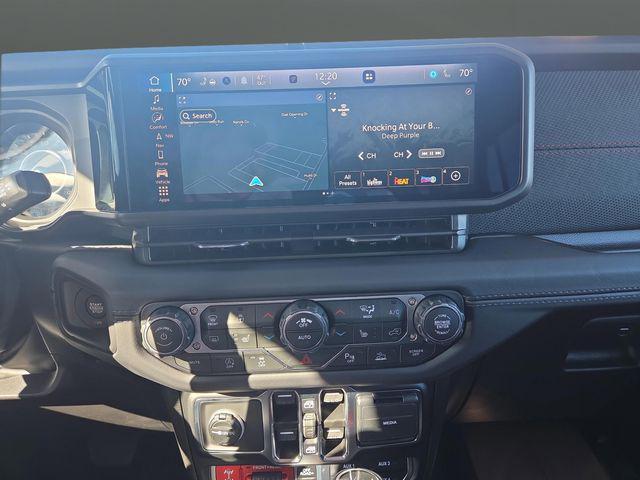 new 2026 Jeep Wrangler car, priced at $58,571