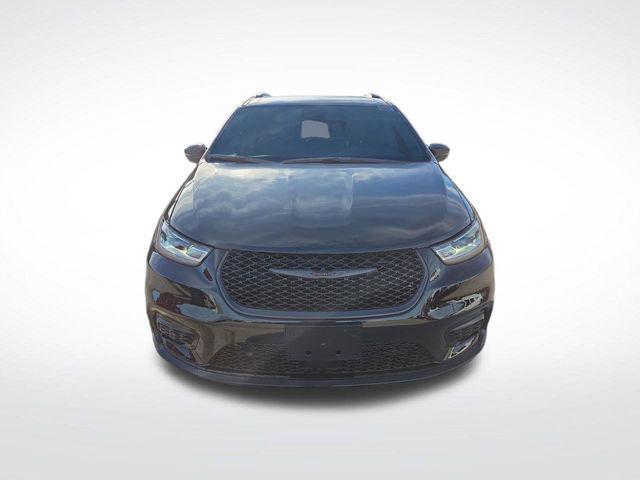 new 2026 Chrysler Pacifica car, priced at $42,816