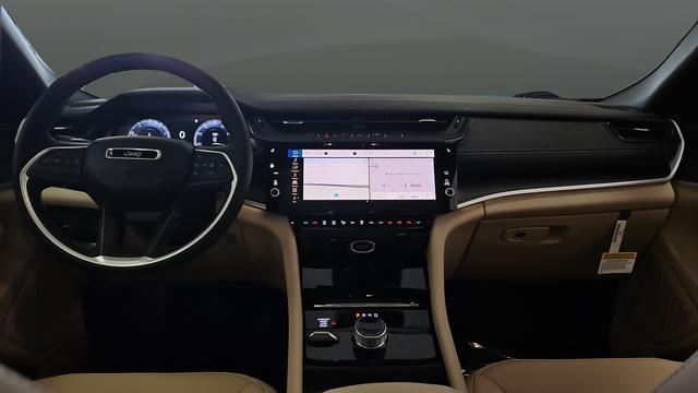 new 2026 Jeep Grand Cherokee car, priced at $46,795