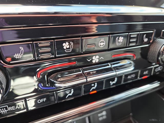 new 2025 Jeep Grand Cherokee car, priced at $48,662