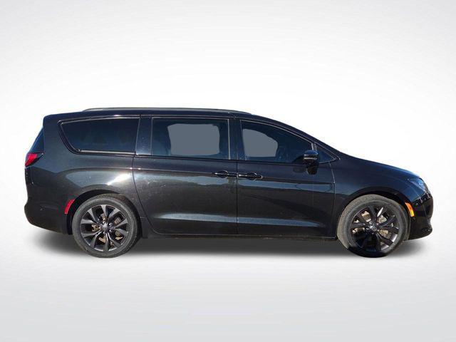 used 2019 Chrysler Pacifica car, priced at $17,000