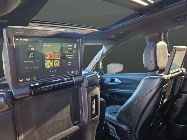 used 2019 Chrysler Pacifica car, priced at $17,000