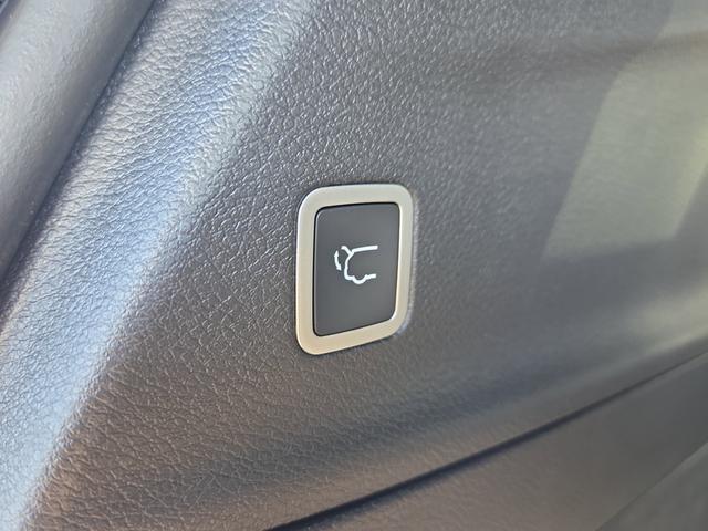 new 2026 Chrysler Pacifica car, priced at $50,204