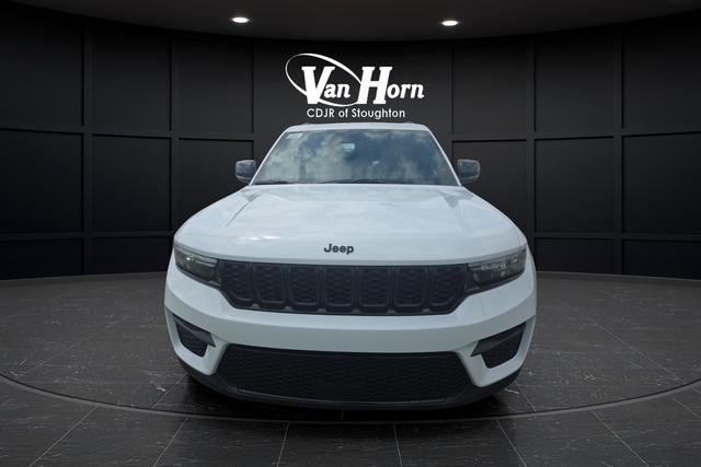 new 2025 Jeep Grand Cherokee car, priced at $40,244