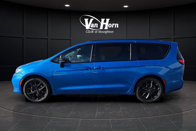 new 2026 Chrysler Pacifica car, priced at $47,410