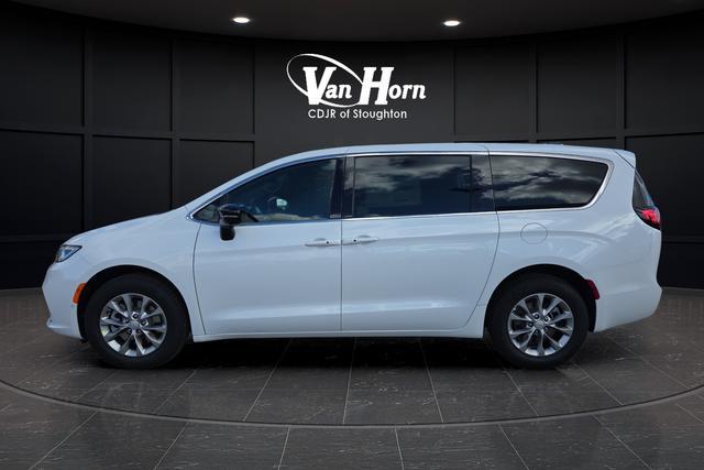 new 2026 Chrysler Pacifica car, priced at $44,872