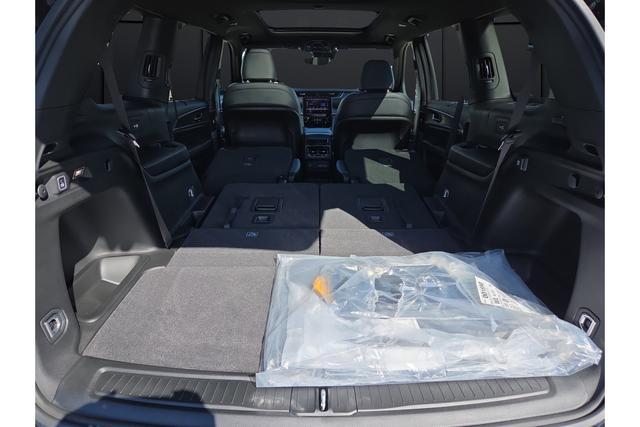 new 2025 Jeep Grand Cherokee L car, priced at $51,405