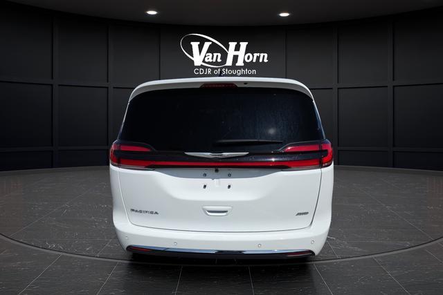 new 2026 Chrysler Pacifica car, priced at $43,432
