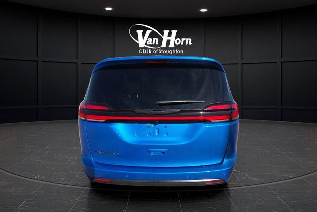 new 2026 Chrysler Pacifica car, priced at $43,247