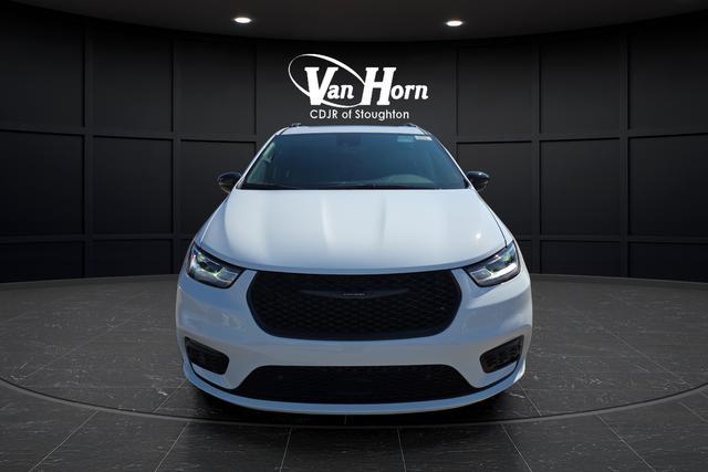 new 2026 Chrysler Pacifica car, priced at $50,196