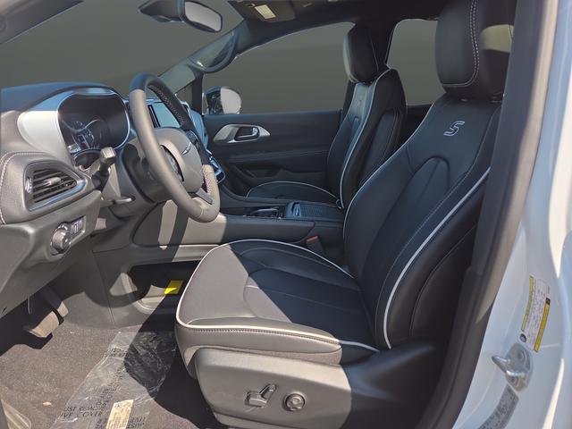 new 2026 Chrysler Pacifica car, priced at $50,196