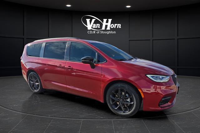 new 2026 Chrysler Pacifica car, priced at $43,247