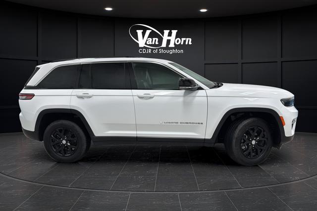 used 2024 Jeep Grand Cherokee car, priced at $33,724