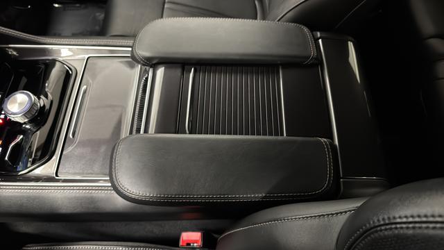 used 2023 Jeep Wagoneer car, priced at $40,452