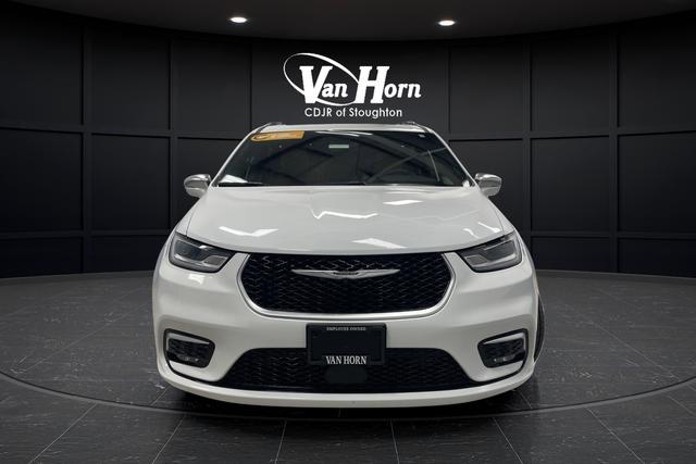 used 2024 Chrysler Pacifica car, priced at $34,813