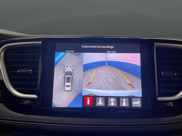 used 2024 Chrysler Pacifica car, priced at $34,813