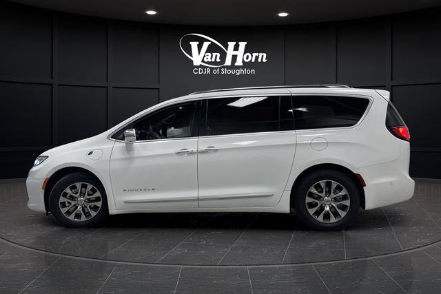 used 2024 Chrysler Pacifica car, priced at $34,813