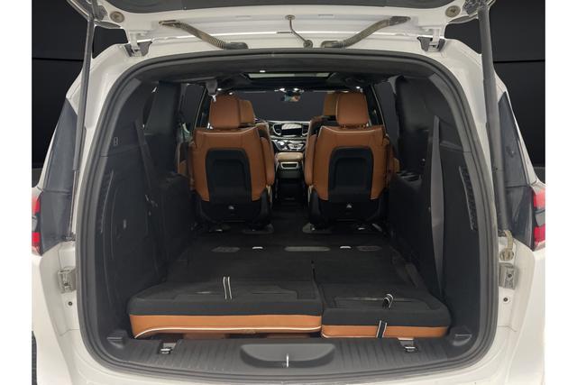 used 2024 Chrysler Pacifica car, priced at $34,813