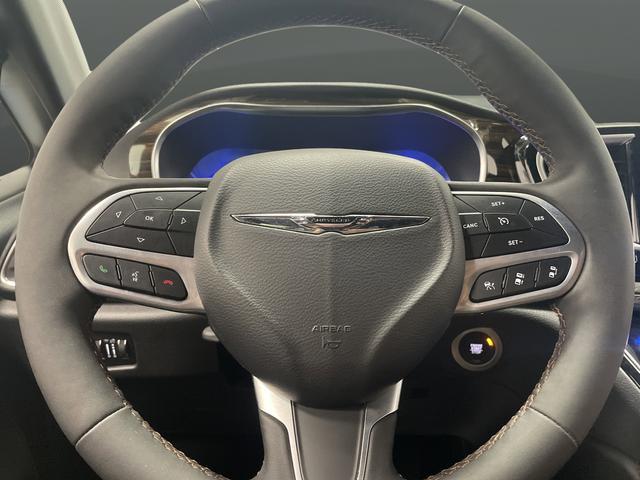 used 2024 Chrysler Pacifica car, priced at $34,813