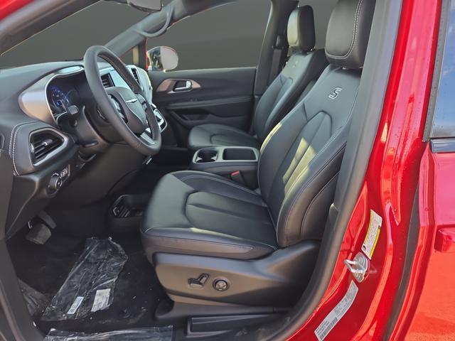 new 2026 Chrysler Pacifica car, priced at $43,247