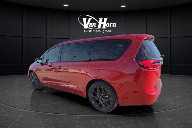 new 2026 Chrysler Pacifica car, priced at $43,247