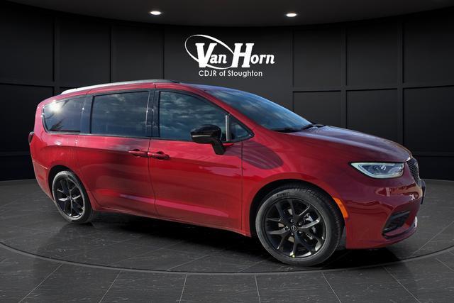 new 2026 Chrysler Pacifica car, priced at $43,247