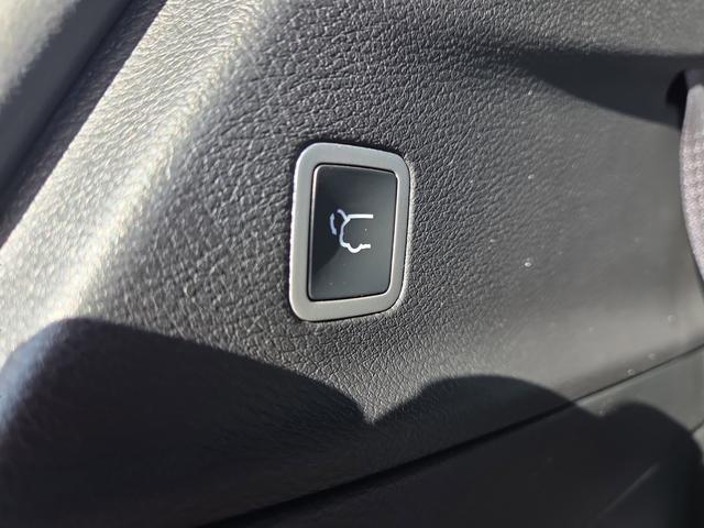 new 2026 Chrysler Pacifica car, priced at $43,247