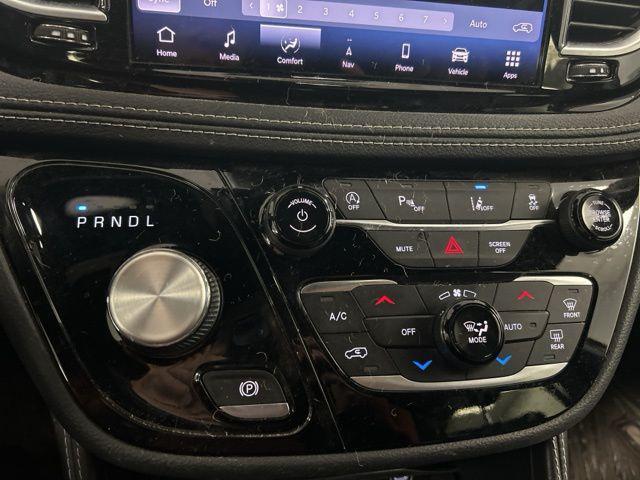 used 2021 Chrysler Pacifica car, priced at $27,700