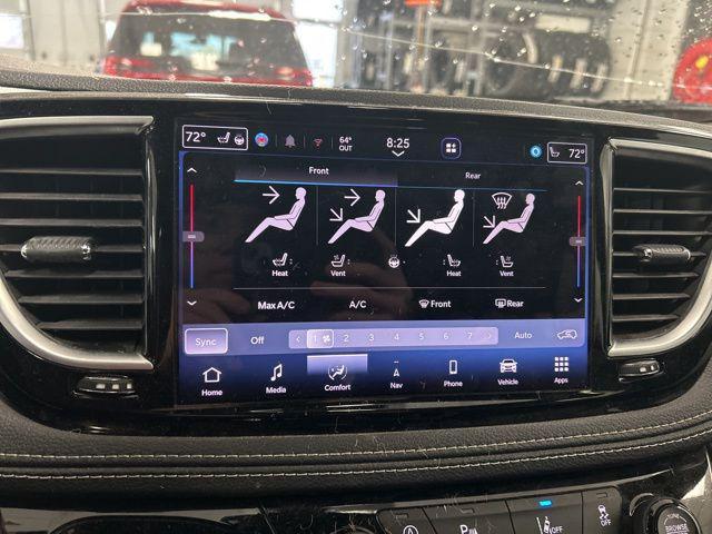 used 2021 Chrysler Pacifica car, priced at $27,700