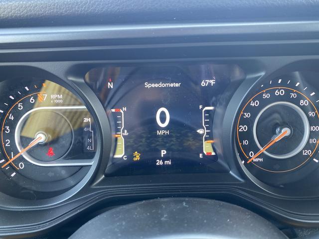 new 2025 Jeep Gladiator car, priced at $45,600