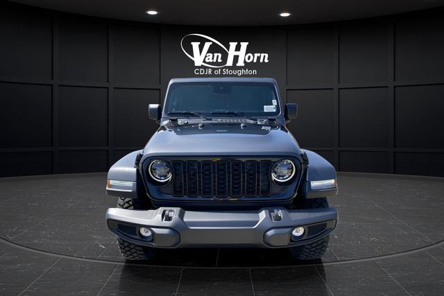 new 2025 Jeep Gladiator car, priced at $45,600