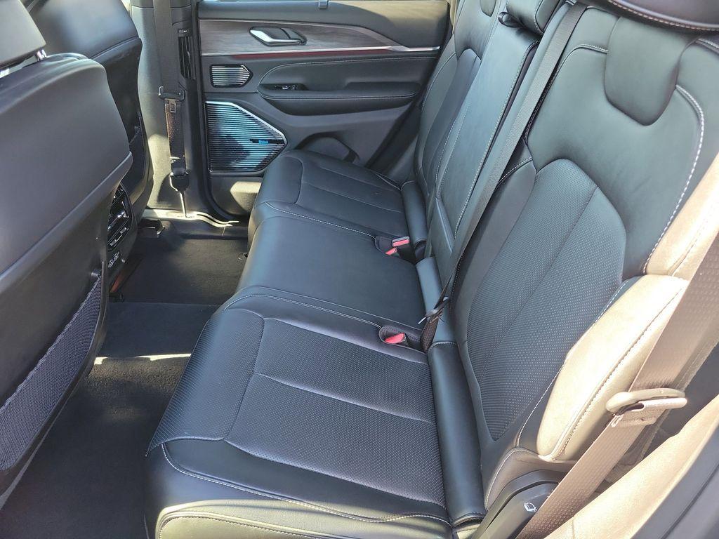 used 2023 Jeep Grand Cherokee car, priced at $35,489