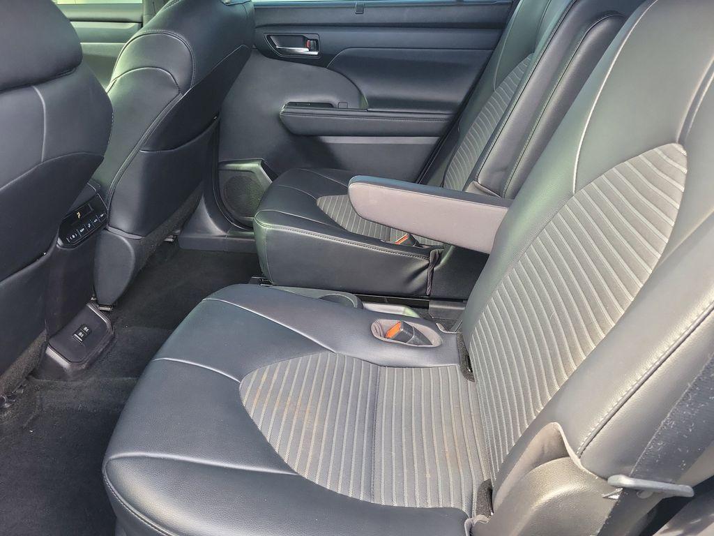 used 2021 Toyota Highlander car, priced at $25,888