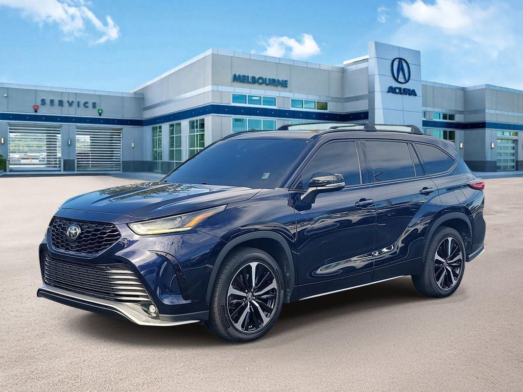 used 2021 Toyota Highlander car, priced at $25,888