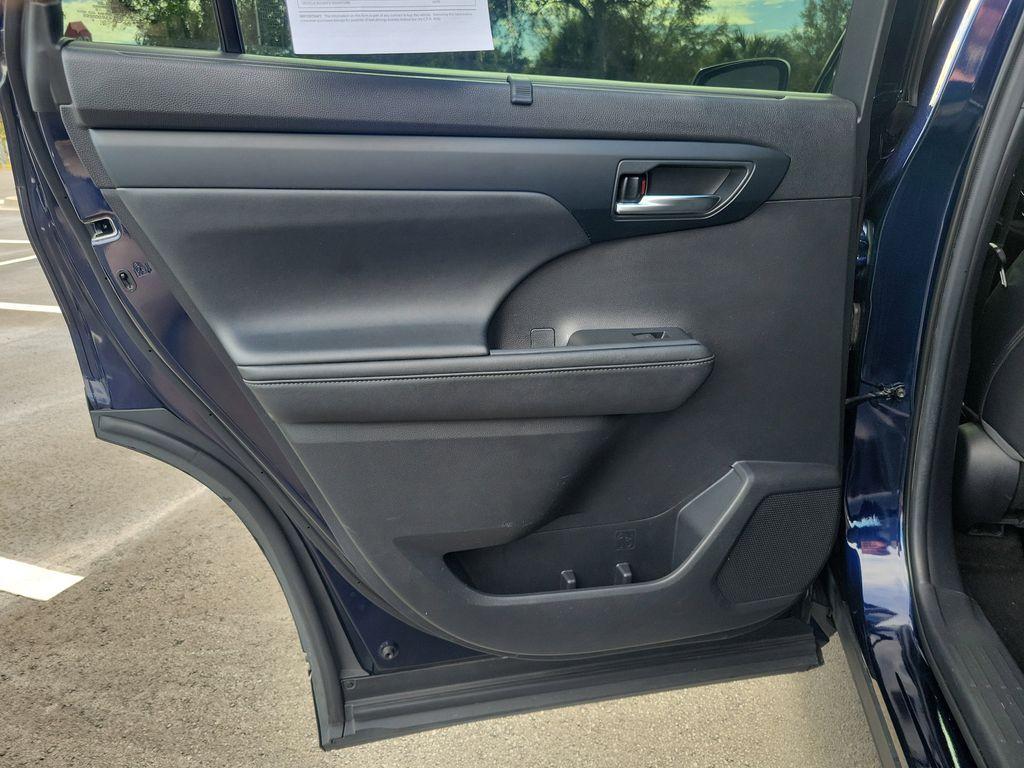 used 2021 Toyota Highlander car, priced at $25,888