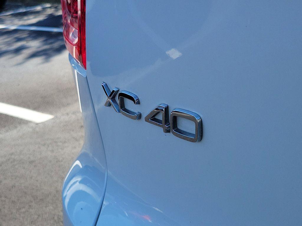 used 2022 Volvo XC40 car, priced at $23,187