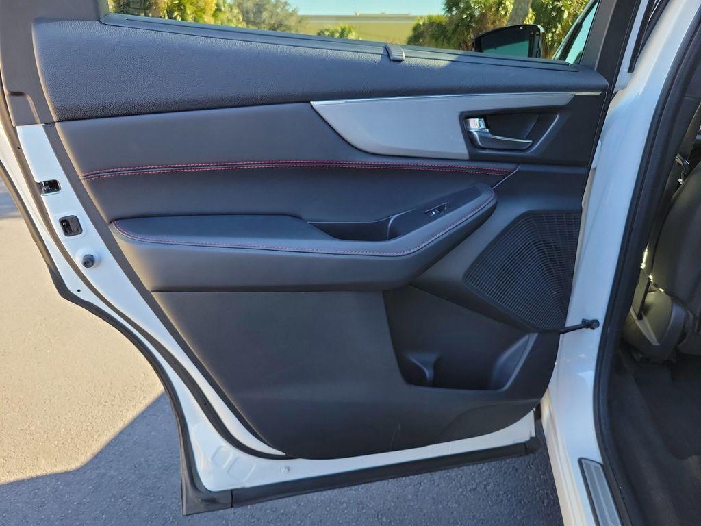 used 2023 Acura MDX car, priced at $40,937