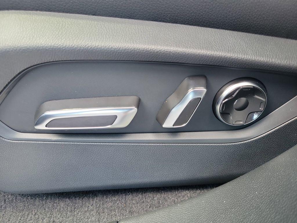 new 2026 Acura RDX car, priced at $47,150