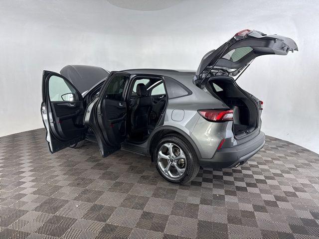 used 2025 Ford Escape car, priced at $25,400