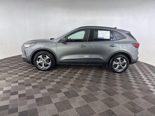 used 2025 Ford Escape car, priced at $25,400
