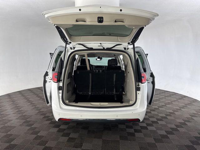 used 2024 Chrysler Pacifica car, priced at $28,000