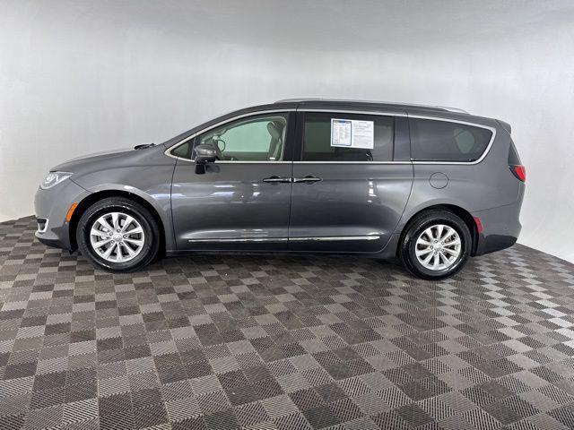 used 2019 Chrysler Pacifica car, priced at $11,600