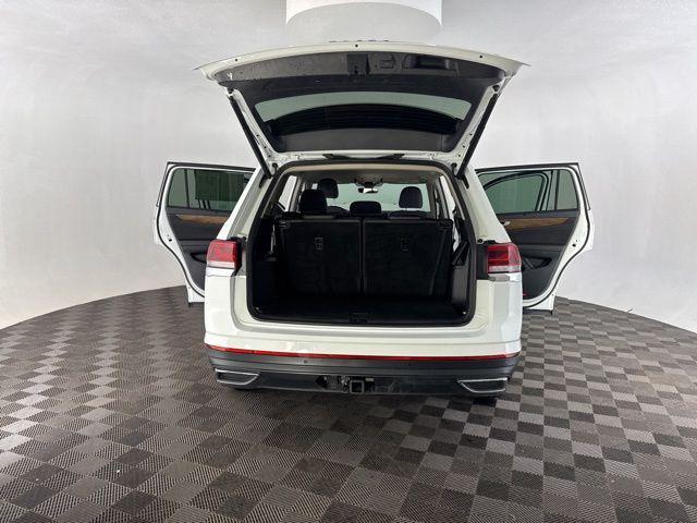 used 2025 Volkswagen Atlas car, priced at $33,700