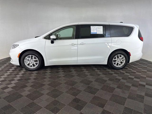 used 2023 Chrysler Pacifica car, priced at $23,096