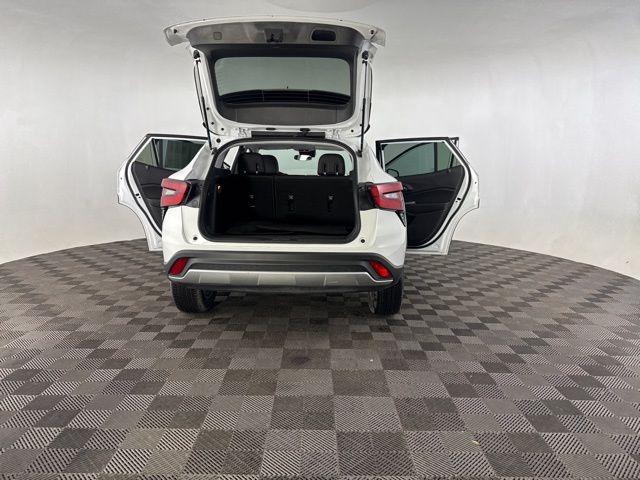 used 2025 Chevrolet Trax car, priced at $21,000